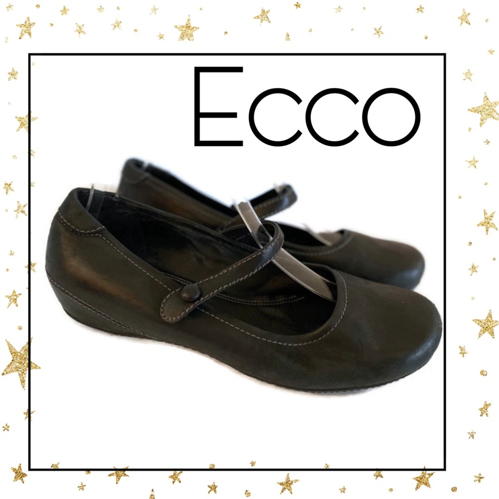 Ecco Women’s Black Leather Flats 8 - 8.5  39